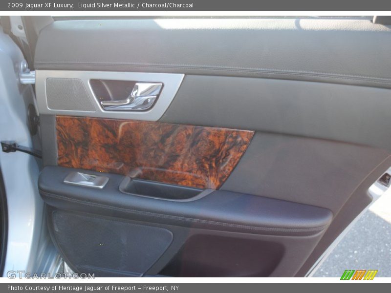 Liquid Silver Metallic / Charcoal/Charcoal 2009 Jaguar XF Luxury