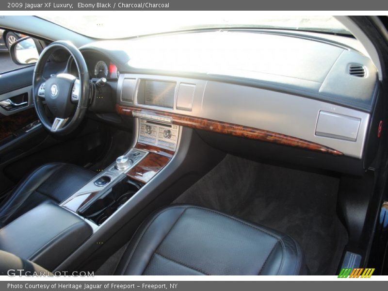 Ebony Black / Charcoal/Charcoal 2009 Jaguar XF Luxury