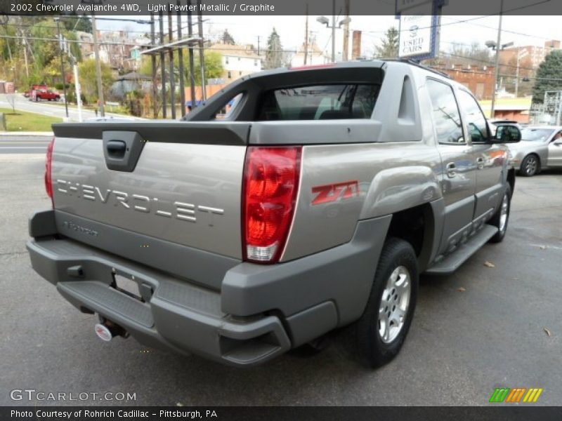 Light Pewter Metallic / Graphite 2002 Chevrolet Avalanche 4WD