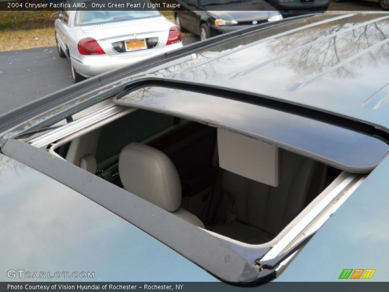Onyx Green Pearl / Light Taupe 2004 Chrysler Pacifica AWD
