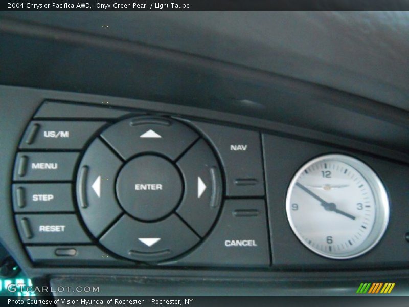 Onyx Green Pearl / Light Taupe 2004 Chrysler Pacifica AWD