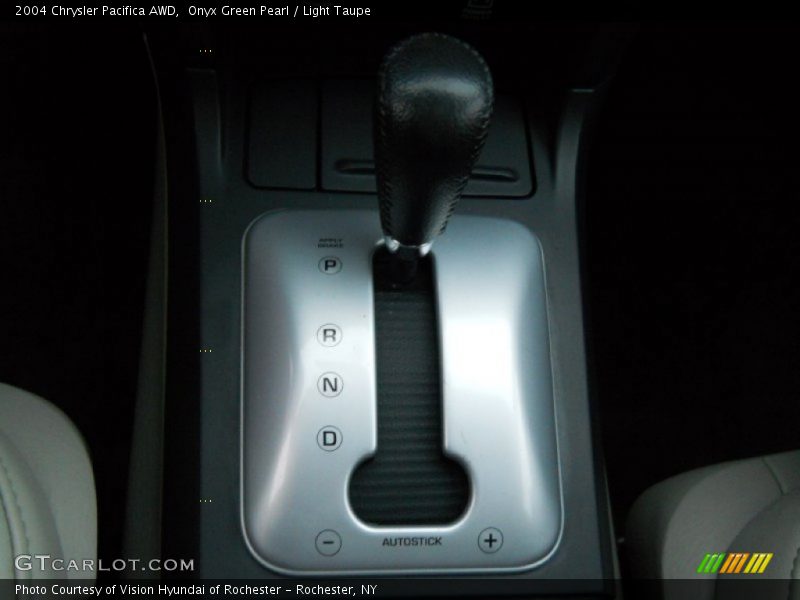 Onyx Green Pearl / Light Taupe 2004 Chrysler Pacifica AWD