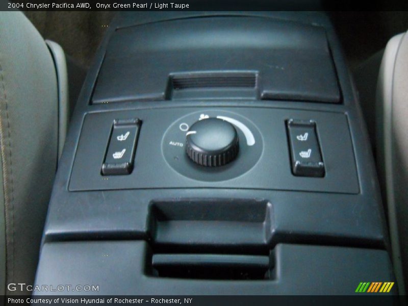 Onyx Green Pearl / Light Taupe 2004 Chrysler Pacifica AWD