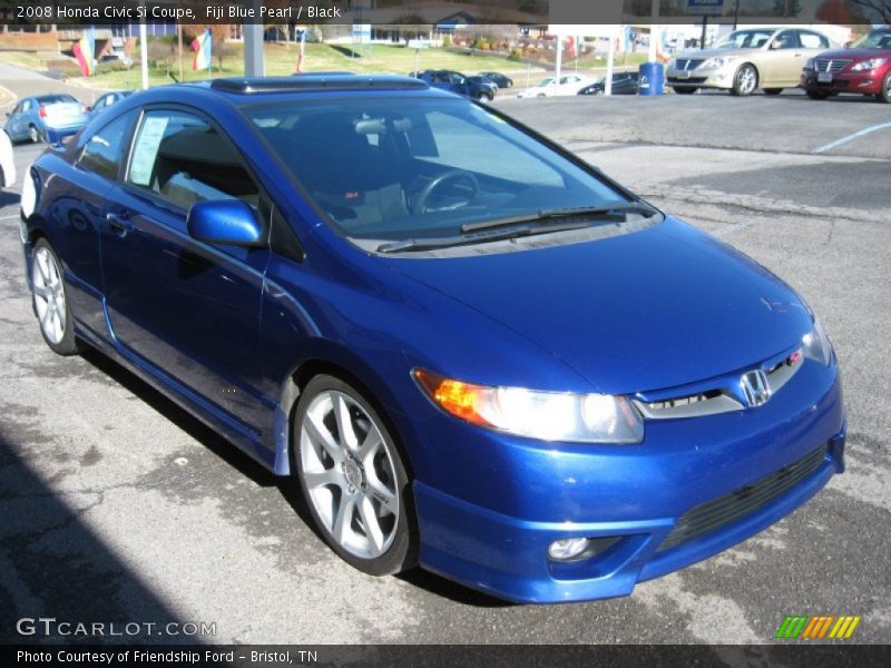 Front 3/4 View of 2008 Civic Si Coupe