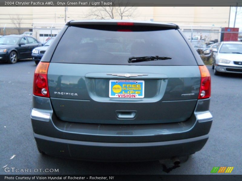 Onyx Green Pearl / Light Taupe 2004 Chrysler Pacifica AWD