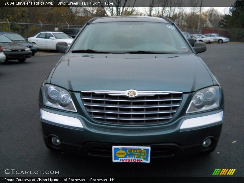 Onyx Green Pearl / Light Taupe 2004 Chrysler Pacifica AWD