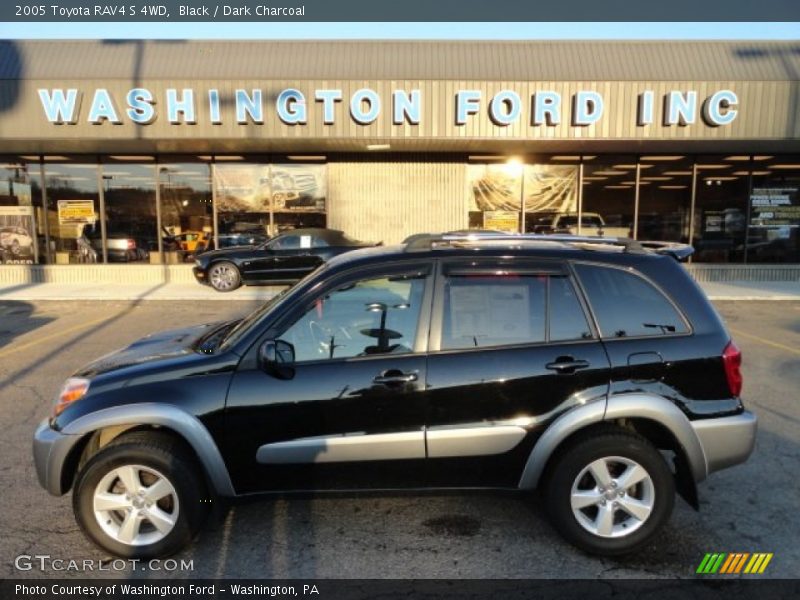 Black / Dark Charcoal 2005 Toyota RAV4 S 4WD