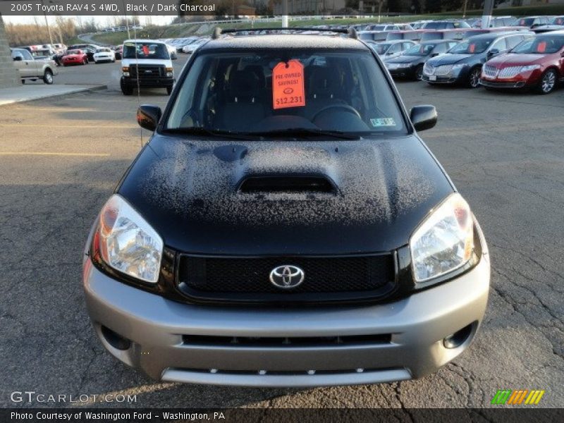 Black / Dark Charcoal 2005 Toyota RAV4 S 4WD