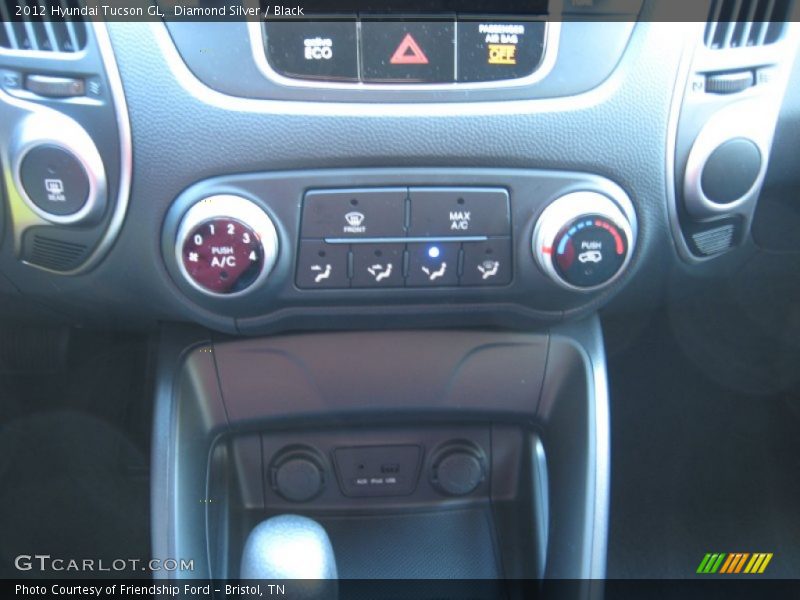 Diamond Silver / Black 2012 Hyundai Tucson GL