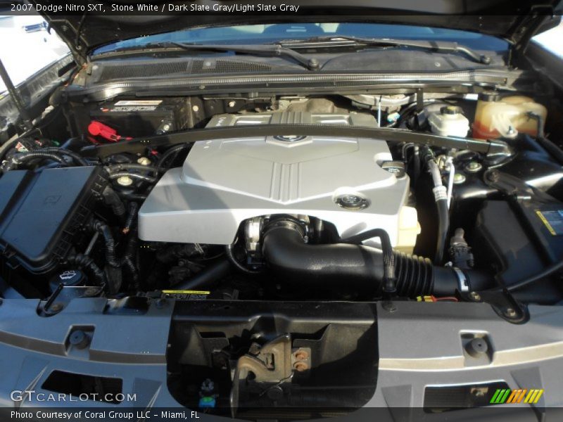 Stone White / Dark Slate Gray/Light Slate Gray 2007 Dodge Nitro SXT