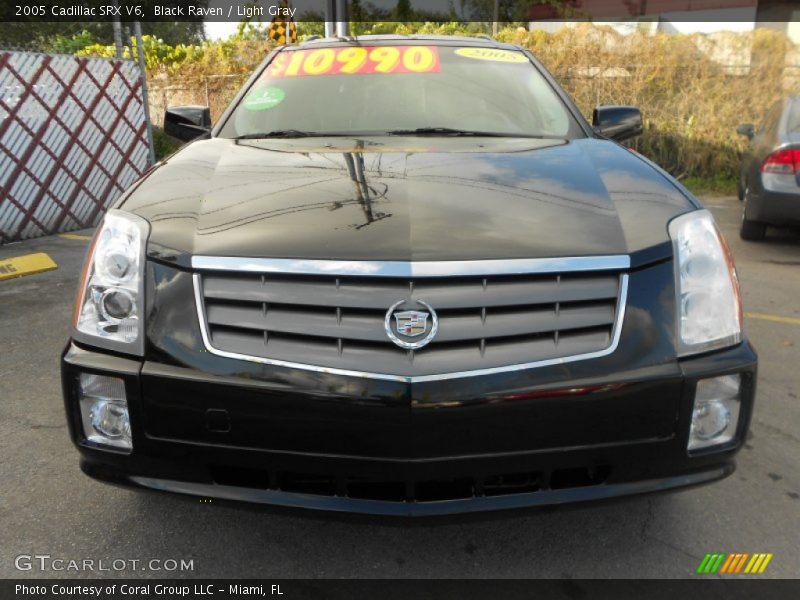 Black Raven / Light Gray 2005 Cadillac SRX V6