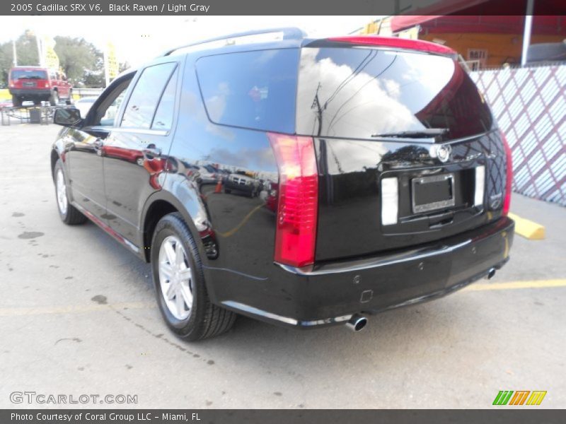 Black Raven / Light Gray 2005 Cadillac SRX V6