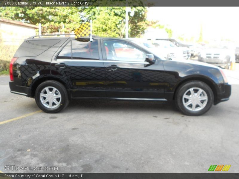Black Raven / Light Gray 2005 Cadillac SRX V6