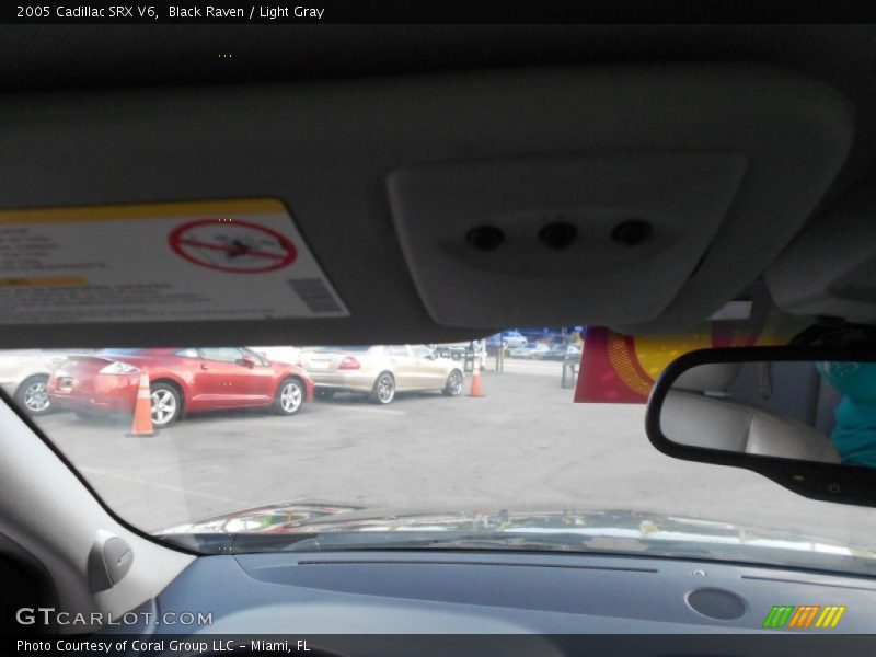 Black Raven / Light Gray 2005 Cadillac SRX V6