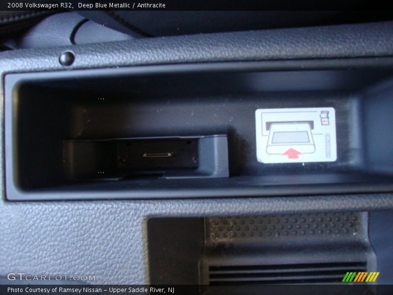 Deep Blue Metallic / Anthracite 2008 Volkswagen R32