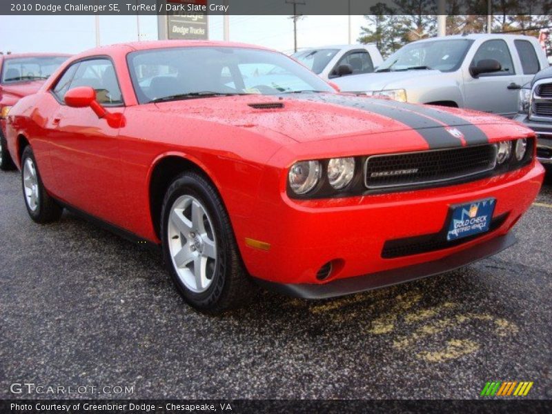 TorRed / Dark Slate Gray 2010 Dodge Challenger SE