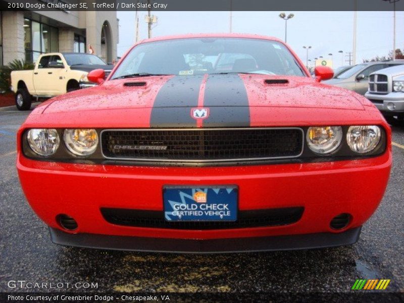TorRed / Dark Slate Gray 2010 Dodge Challenger SE