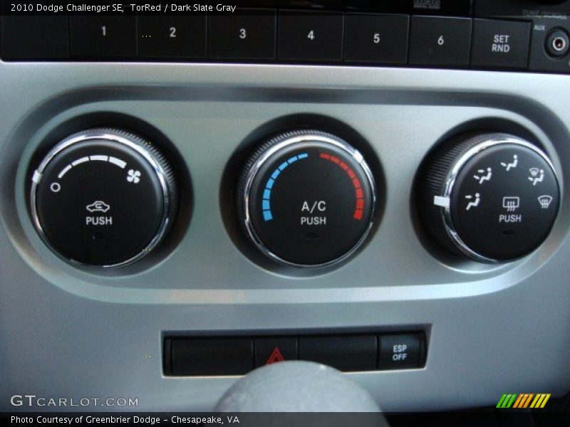 TorRed / Dark Slate Gray 2010 Dodge Challenger SE