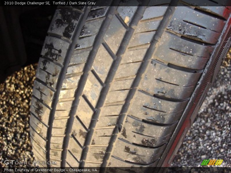 TorRed / Dark Slate Gray 2010 Dodge Challenger SE