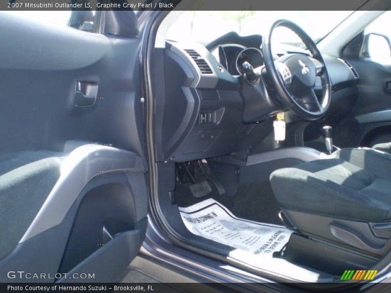Graphite Gray Pearl / Black 2007 Mitsubishi Outlander LS