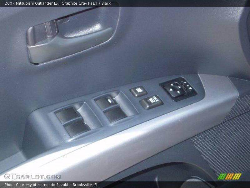 Graphite Gray Pearl / Black 2007 Mitsubishi Outlander LS
