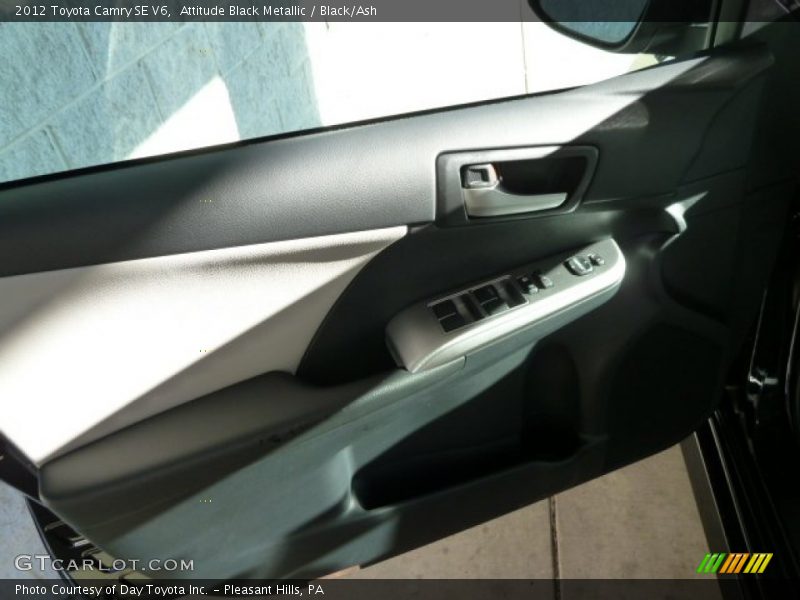 Attitude Black Metallic / Black/Ash 2012 Toyota Camry SE V6