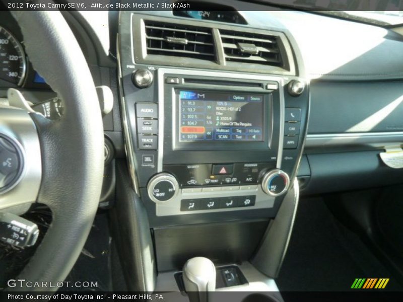 Attitude Black Metallic / Black/Ash 2012 Toyota Camry SE V6