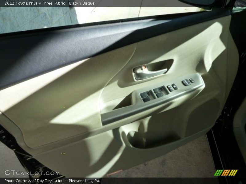 Black / Bisque 2012 Toyota Prius v Three Hybrid