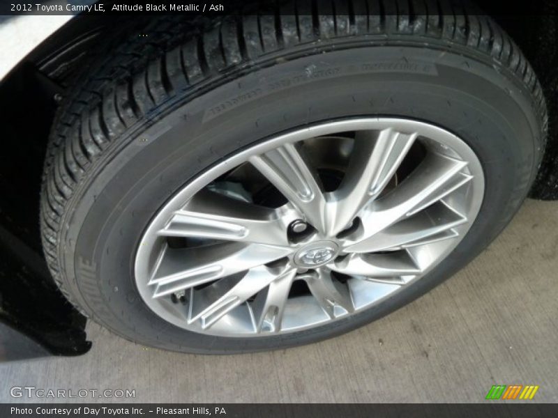 Attitude Black Metallic / Ash 2012 Toyota Camry LE