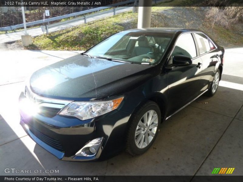 Magnetic Gray Metallic / Ash 2012 Toyota Camry XLE