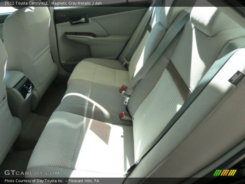 Magnetic Gray Metallic / Ash 2012 Toyota Camry XLE