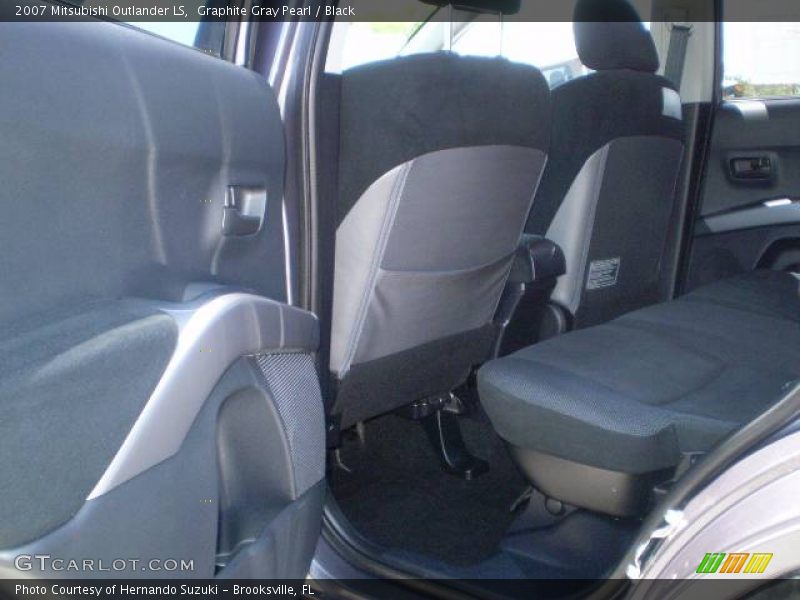 Graphite Gray Pearl / Black 2007 Mitsubishi Outlander LS