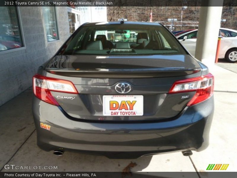 Magnetic Gray Metallic / Black/Ash 2012 Toyota Camry SE V6