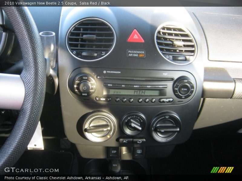 Salsa Red / Black 2010 Volkswagen New Beetle 2.5 Coupe