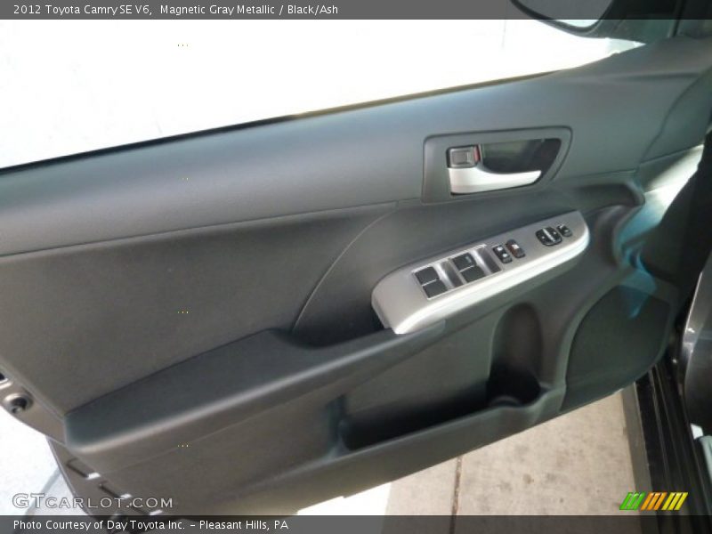 Magnetic Gray Metallic / Black/Ash 2012 Toyota Camry SE V6