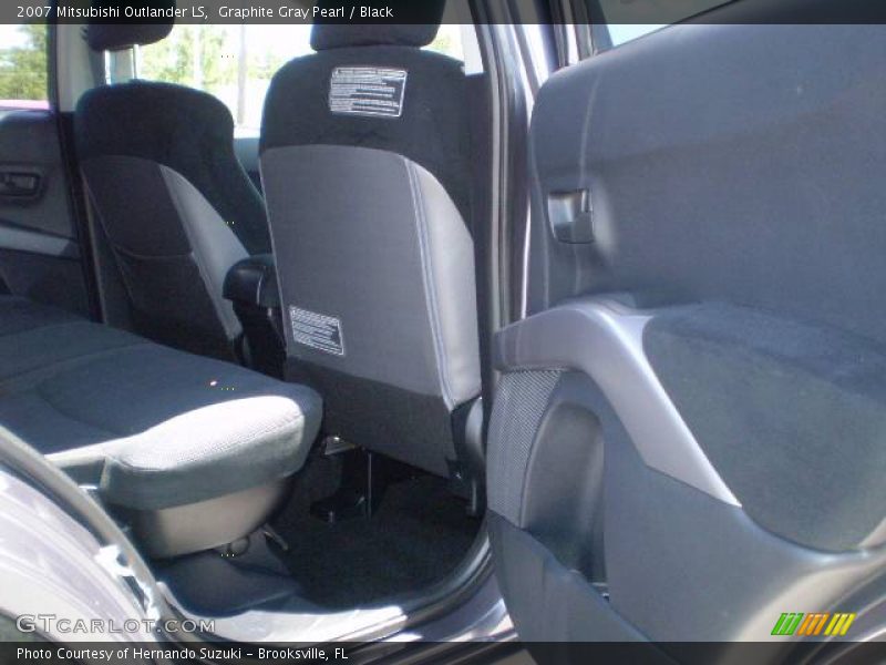 Graphite Gray Pearl / Black 2007 Mitsubishi Outlander LS