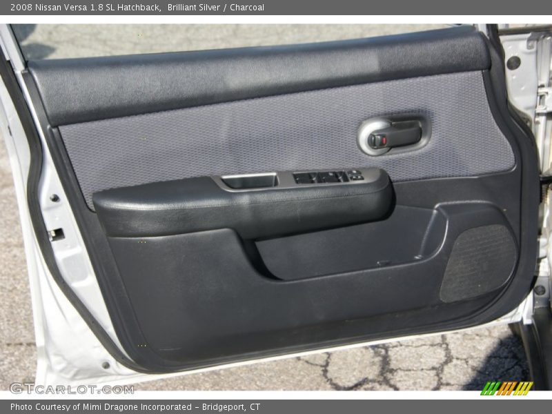 Brilliant Silver / Charcoal 2008 Nissan Versa 1.8 SL Hatchback