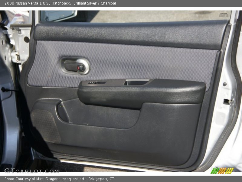 Brilliant Silver / Charcoal 2008 Nissan Versa 1.8 SL Hatchback