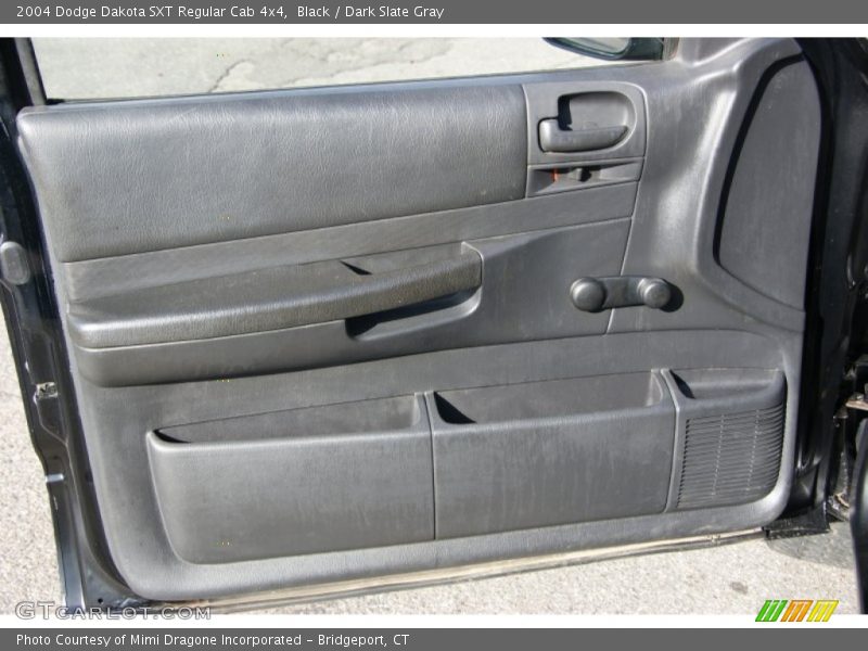 Black / Dark Slate Gray 2004 Dodge Dakota SXT Regular Cab 4x4