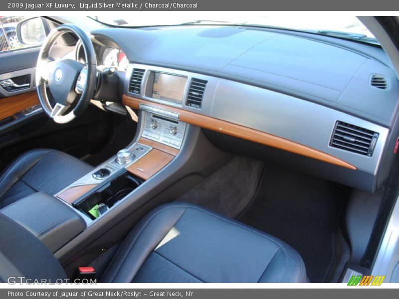 Liquid Silver Metallic / Charcoal/Charcoal 2009 Jaguar XF Luxury