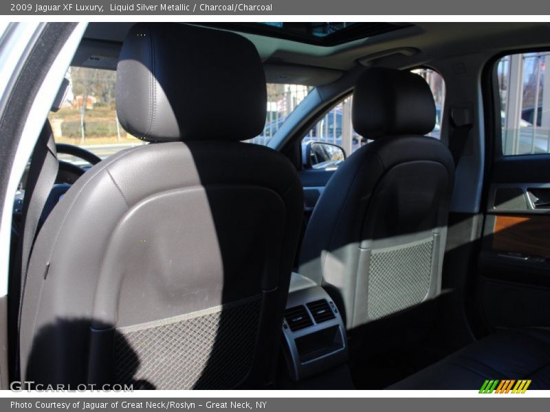 Liquid Silver Metallic / Charcoal/Charcoal 2009 Jaguar XF Luxury