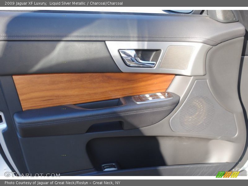 Liquid Silver Metallic / Charcoal/Charcoal 2009 Jaguar XF Luxury