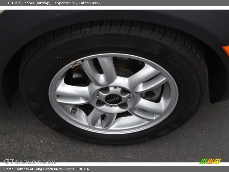 Pepper White / Carbon Black 2011 Mini Cooper Hardtop