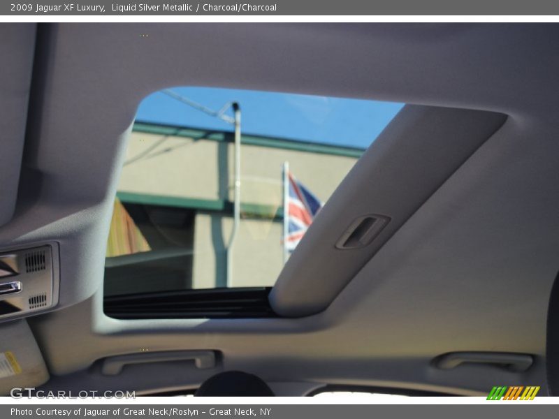 Liquid Silver Metallic / Charcoal/Charcoal 2009 Jaguar XF Luxury