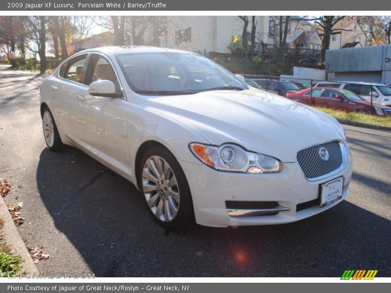 Porcelain White / Barley/Truffle 2009 Jaguar XF Luxury