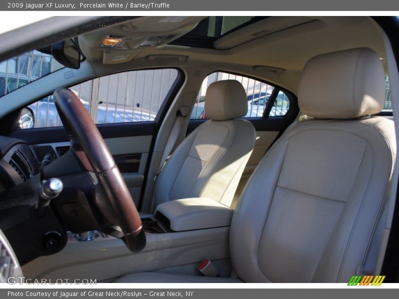 Porcelain White / Barley/Truffle 2009 Jaguar XF Luxury