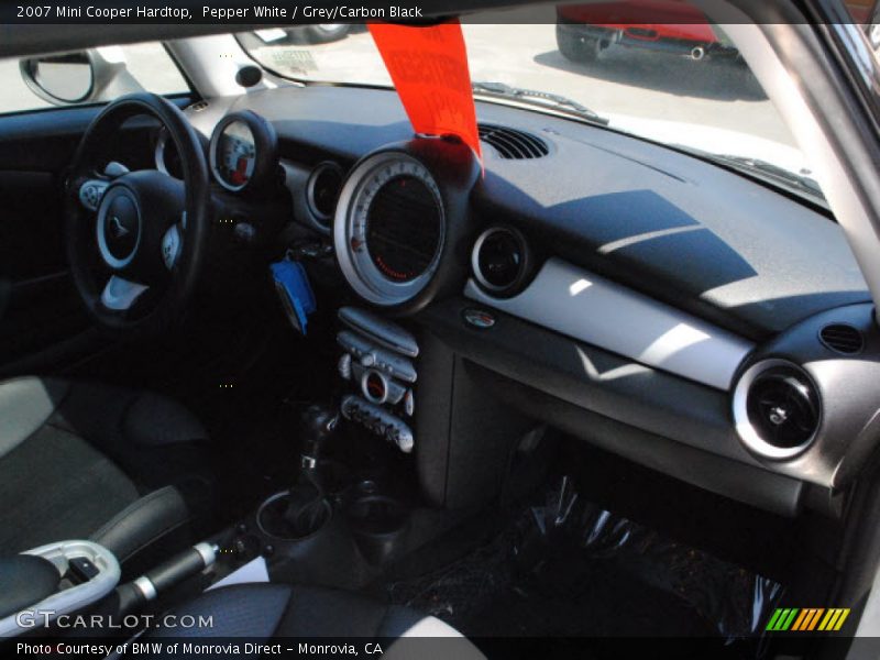 Pepper White / Grey/Carbon Black 2007 Mini Cooper Hardtop
