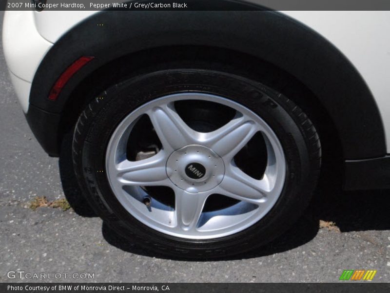 Pepper White / Grey/Carbon Black 2007 Mini Cooper Hardtop