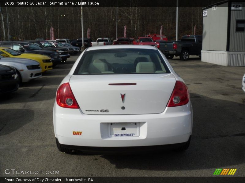 Summit White / Light Taupe 2009 Pontiac G6 Sedan