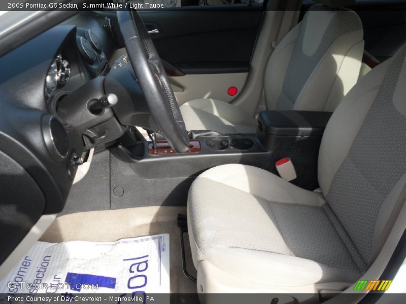 Summit White / Light Taupe 2009 Pontiac G6 Sedan